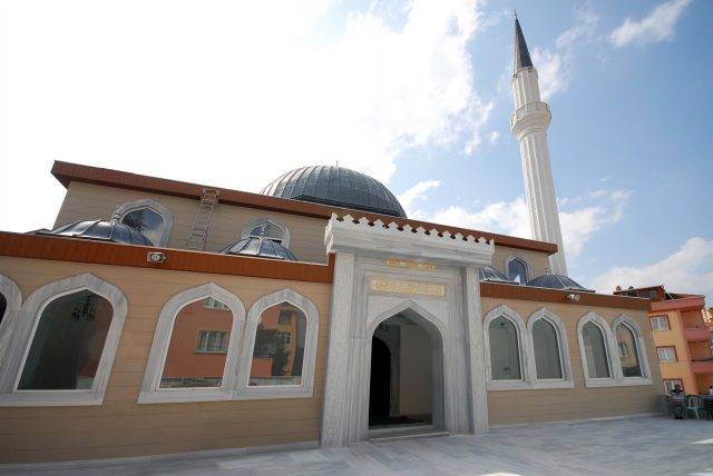 Omer Hekim Camii