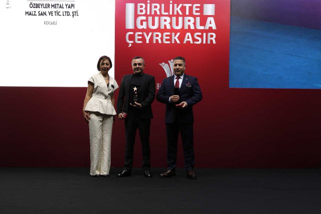 hekim-yapi-25-yilini-bayileriyle-kutladi-09