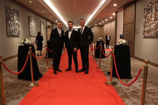 hekim-yapi-25-yilini-bayileriyle-kutladi-31