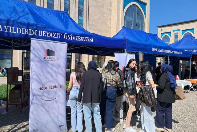 hekim-yapi-yildirim-beyazit-universitesi-kariyer-gunlerinde-sektor-deneyimini-paylasti-2