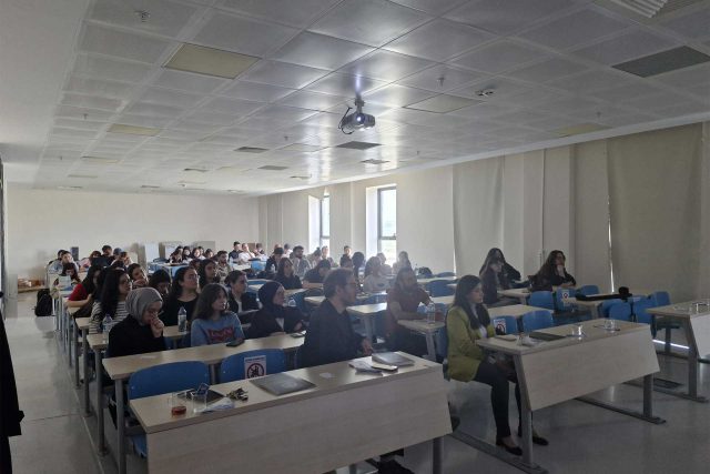 hekim-yapi-yildirim-beyazit-universitesi-kariyer-gunlerinde-sektor-deneyimini-paylasti-8