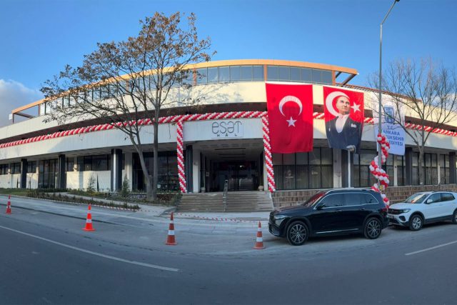 ankaranin-kent-hafizasi-yeniden-hayat-buldu-esat-halde-hekimboard-imzasi-01