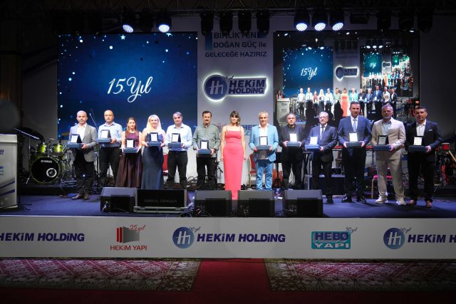 hekim-holdingde-kurulus-yildonumu-coskusu-birlikten-dogan-gucle-gelecege-haziriz-25