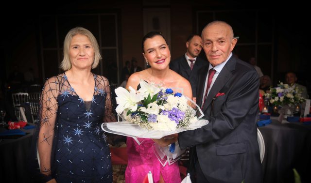 hekim-holdingde-kurulus-yildonumu-coskusu-birlikten-dogan-gucle-gelecege-haziriz-30